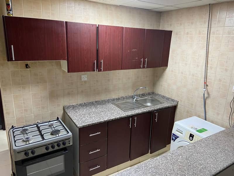 FULLY FURNISHED STUDIO FLATS AVAILABLE FOR RENT PRICE STARTING FROM