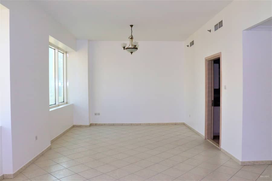 شقة في برج سعيد 1،شارع الشيخ زايد 3 غرف 100000 درهم - 5045396