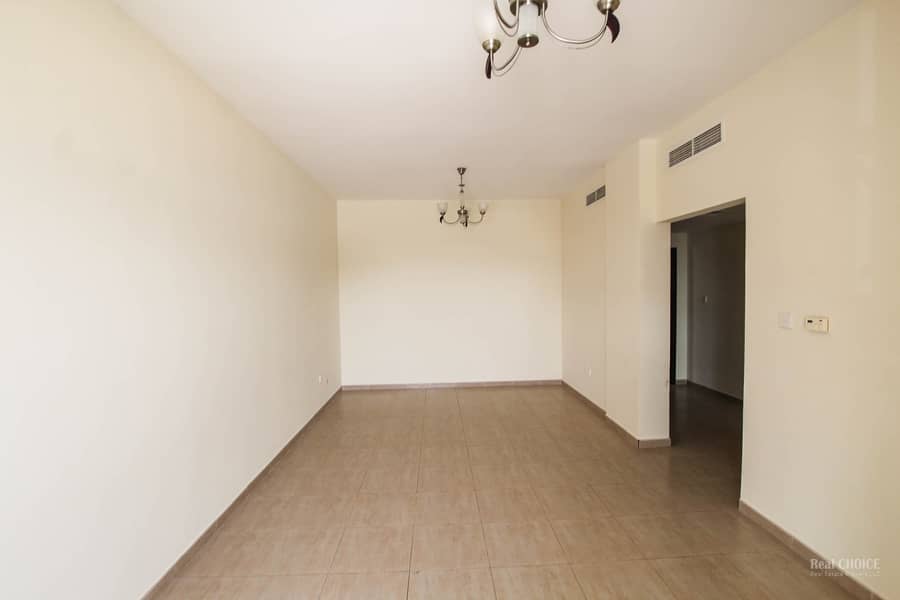 Квартира в Аль Мамзар, 2 cпальни, 45000 AED - 6015378
