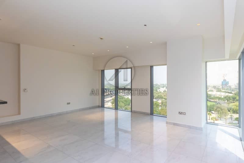 Elegant Flat w/ Zabeel and DIFC View | Corner Unit