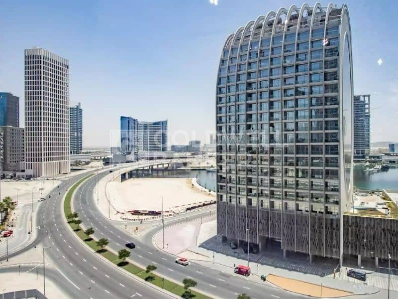 Vacant Office | Canal Views l Near Dubai Mall