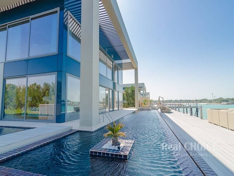 Direct Access to the beach | Luxury Huge 4 BR Villa