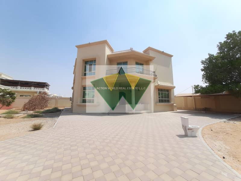 LUXURY STONE ALONE 5 MASTER DRIVER AND MAID ROOM MAJLIS HUGE 2 LIVING HALLL FRONT YARD AND BACK YARD IN MBZ