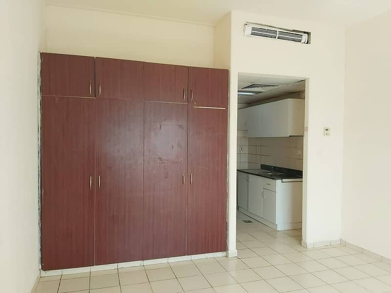 位于迪拜投资园区（DIP） 1 卧室的员工宿舍 1700 AED - 5899298
