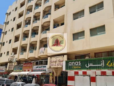 Shop for Rent in Rolla Area, Sharjah - BIG SHOP AVAILABLE IN ROLLA SQUARE SHARJAH