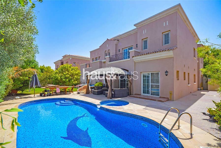 White Wood | Private Pool | 6 Bed + Maid's