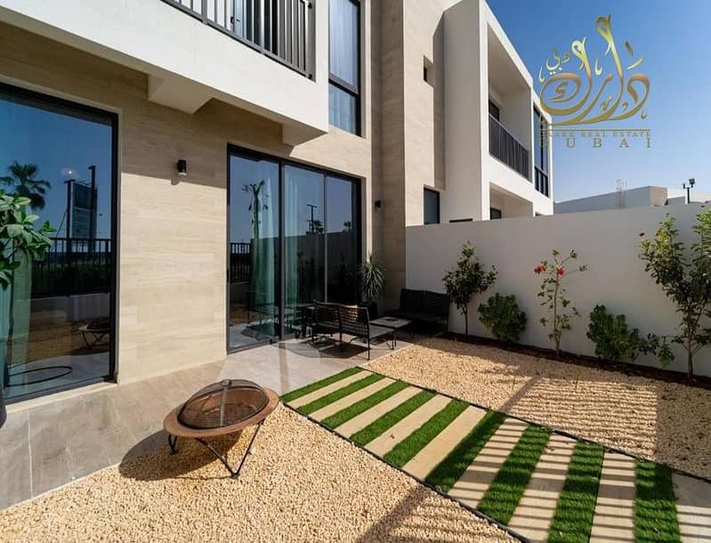 luxury villa 3 br beachfront 5 years payment plan