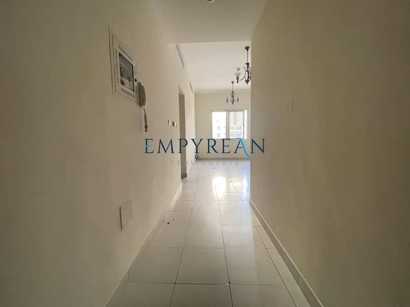 STUDIO WITH CLOSE KITCHEN POOL GYM PARKING VERY NEAT AND CLEAN BUILDING 24/7 SECURITY CCTV VERY NEAR TO EXIT AL WARQAA 1