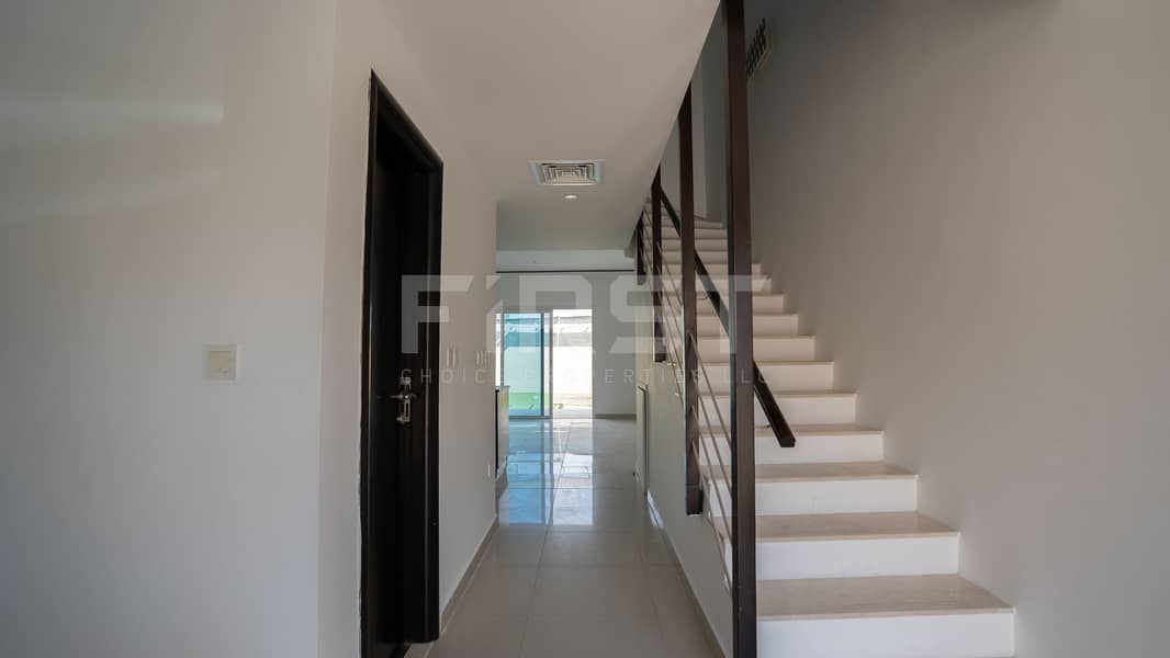 Vacant | Excellent Homey Spacious Villa