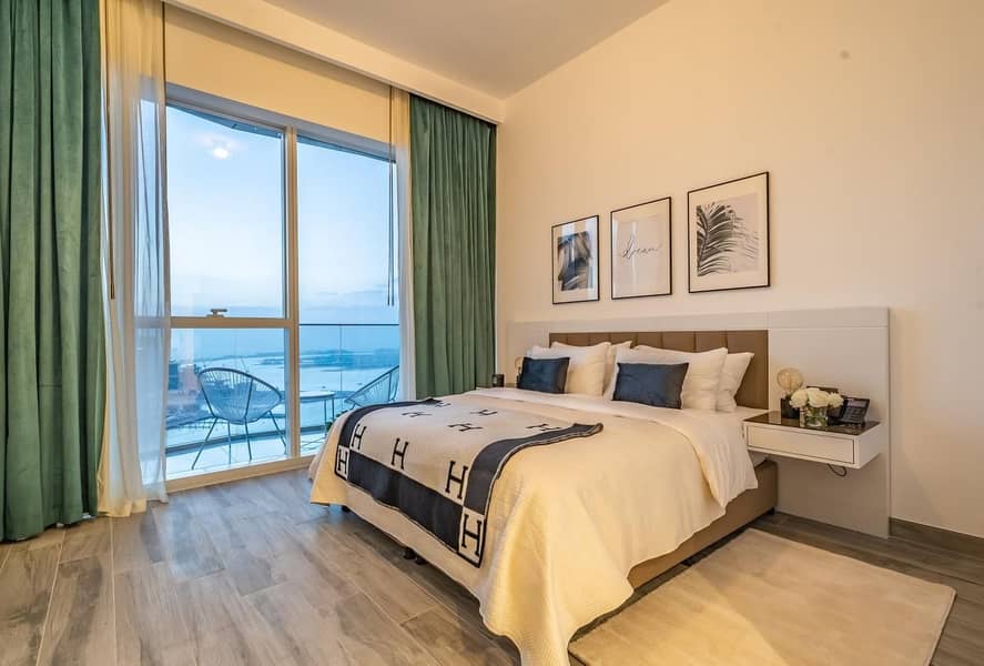 Upgraded | Large One-Bed With Sea View