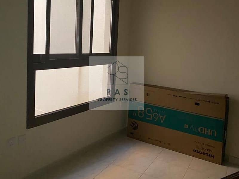 Ready to Move | Studio | Office | 300  sqft|  Bur Dubai