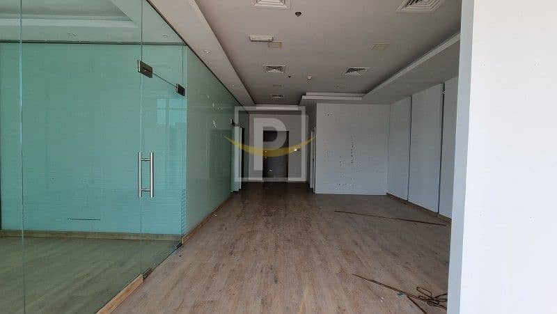 Showroom Space Available with size of 1,036 sq. ft in Karama | HVIP