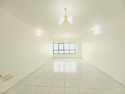 شقة 2 غرفة نوم للايجار في شارع الشيخ زايد، دبي - شقة في التاج الابيض شارع الشيخ زايد 2 غرف 76000 درهم - 6451480