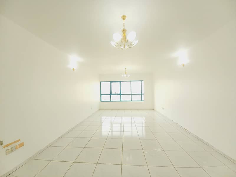 Квартира в Шейх Зайед Роуд，Уайт Краун Тауэр, 2 cпальни, 78000 AED - 6451480