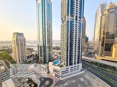 Huge terrace with Great View * Next to JBR Beach