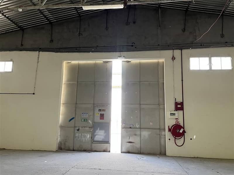 tax free 10,000 sq. feet commercial warehouse warehouse for rent in umm ramool rent  300,000 per year