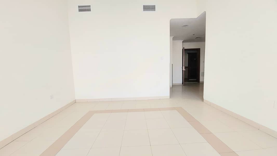 Квартира в Аль Варсан, 2 cпальни, 45000 AED - 6436741