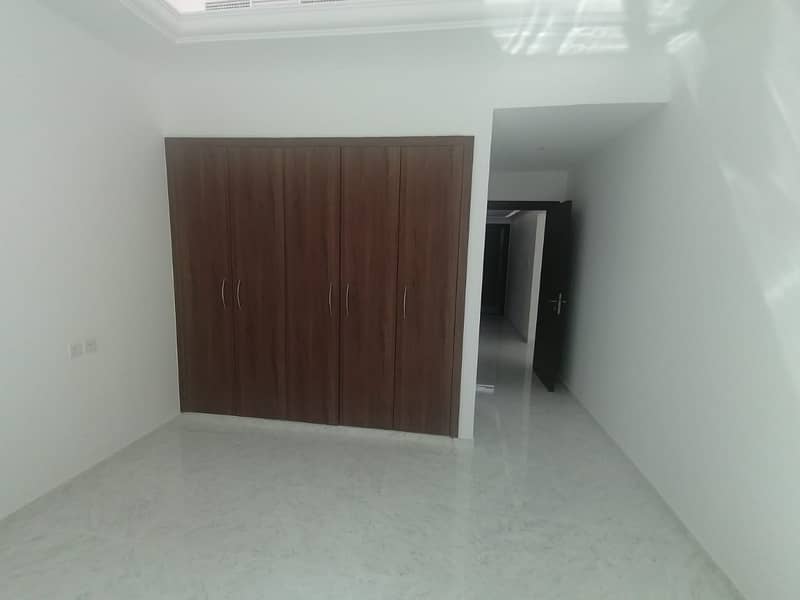High class finshing brand new 2beds apartment with pool and gym