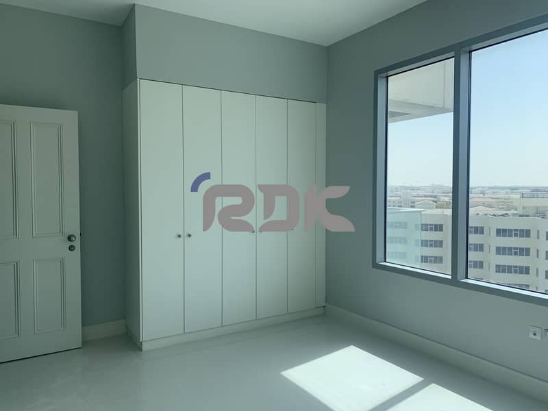 شقة في بناية ار دي كي 1190،مجمع دبي للاستثمار 1 غرفة 43000 درهم - 6457312