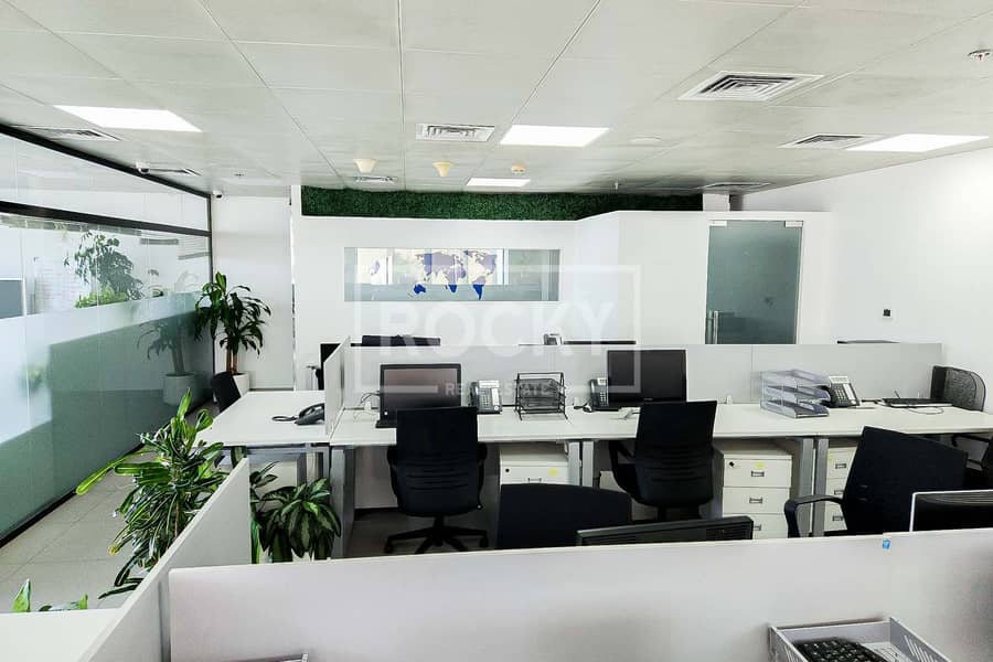 Офис в Дубай Силикон Оазис，Априкот, 1400000 AED - 6459590