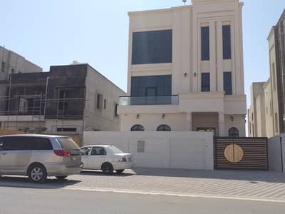 7 Bedroom Villa for Sale in Al Zahya, Ajman - Villa for sale in Al Zahia with modern design without down payment