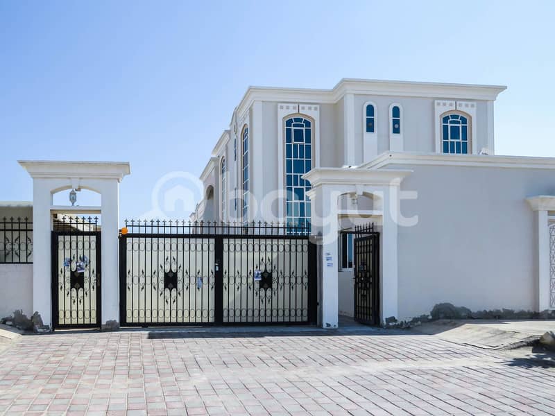 GORGEOUS 3 BEDROOMS WITH SEPARATE MAJLIS MAID ROOM FOR RENT AT MBZ || 95K