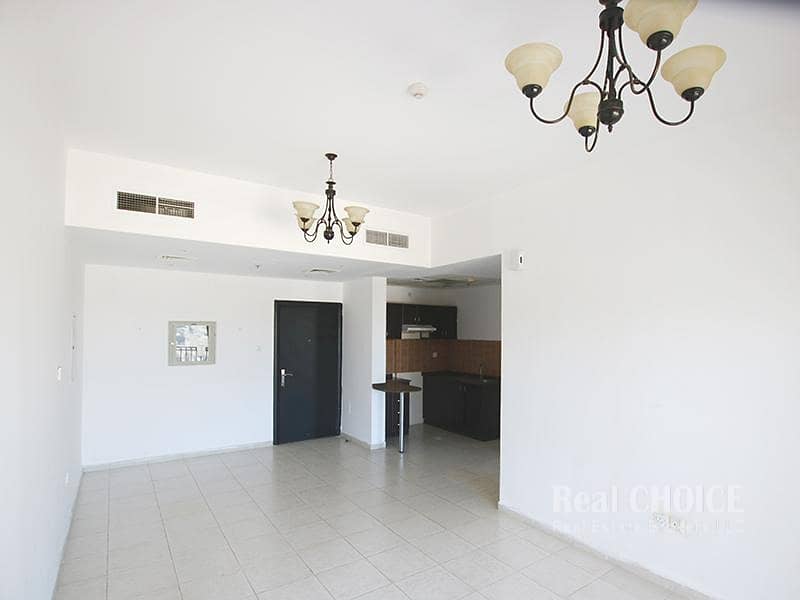 Exclusive Property| Block C|Well Maintained 1BR
