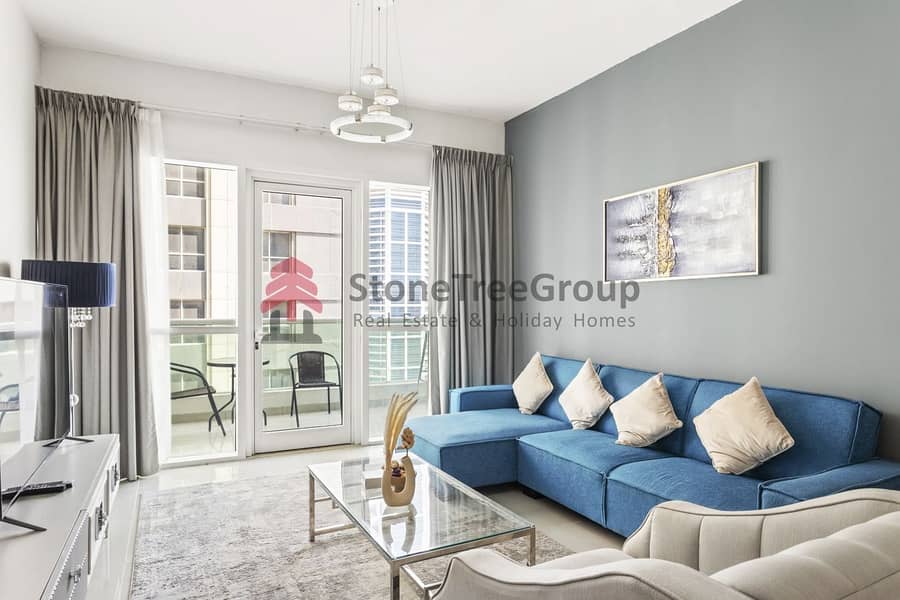 High floor! | Stylish 1BR in Marina Pinnacle