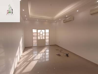فیلا 4 غرف نوم للايجار في الشامخة، أبوظبي - فیلا في الشامخة 4 غرف 130000 درهم - 6461354
