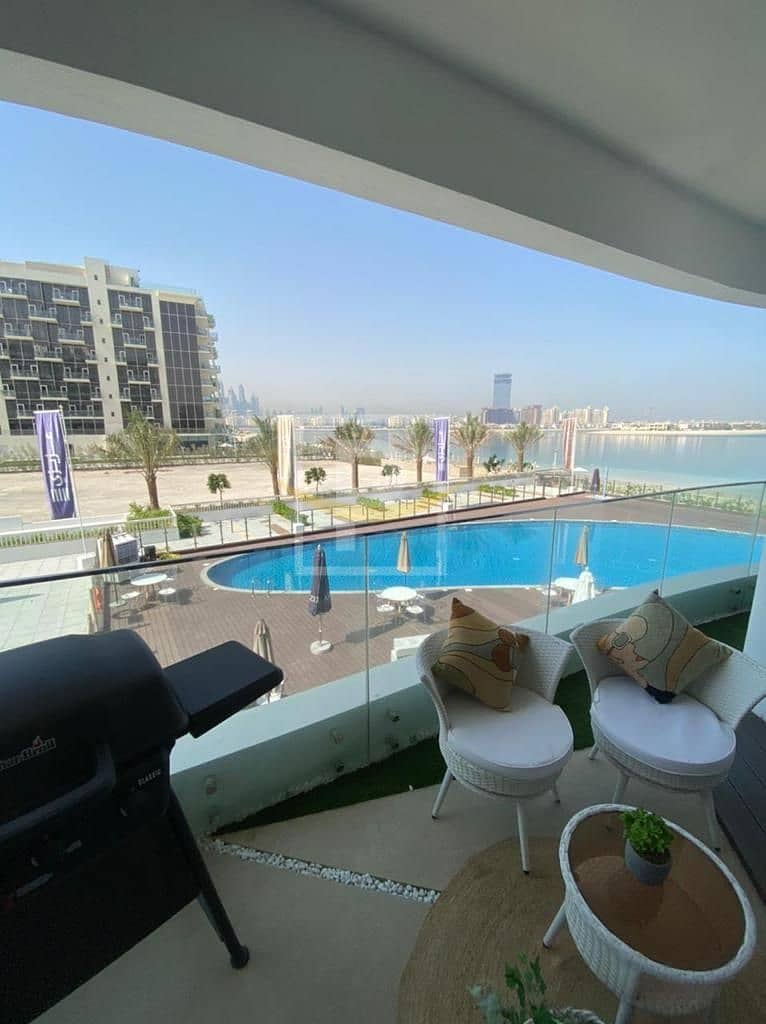 Top Floor Penthouse | Private Swimming Pool | Huge Terrace | Palm Living