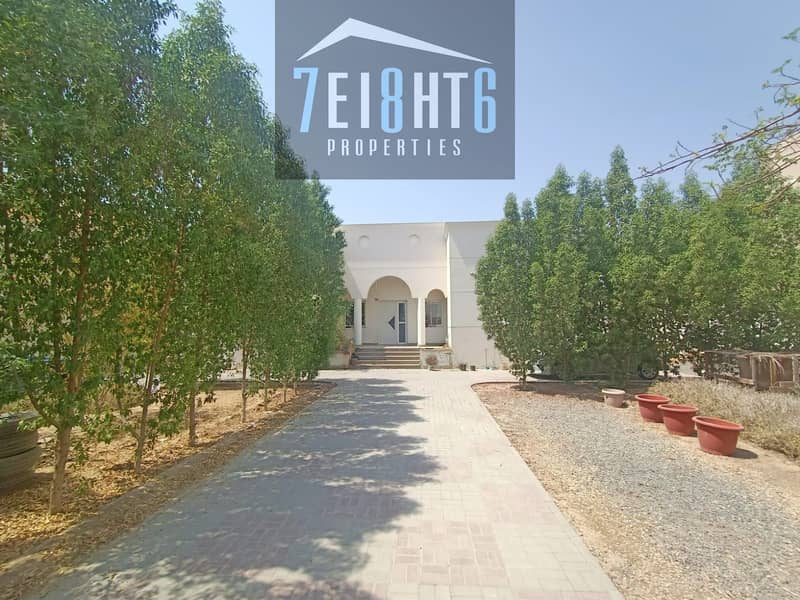 Outstanding property: 3 b/r good quality independent villa + maids room + garden for rent in Al Quoz 4
