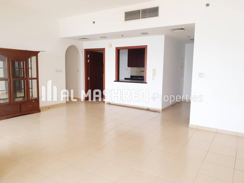 Property Management with Partial Sea View in Shams