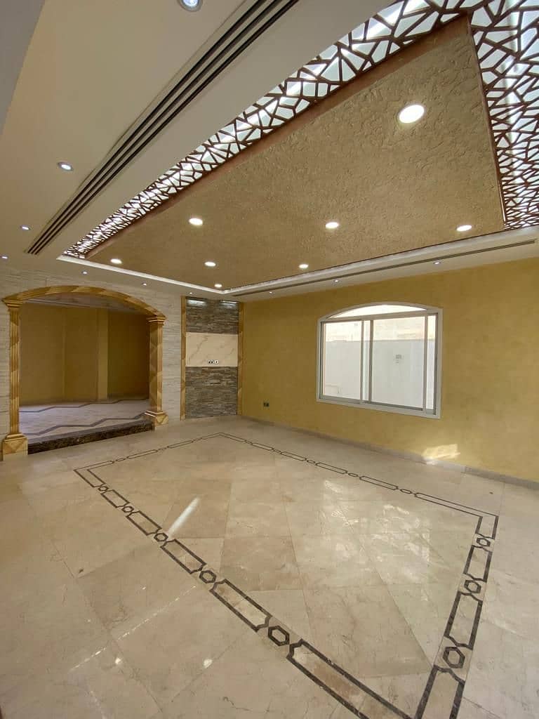 5 bed room+ 2 living room +majlis+maid room+driver room + 2 kitchen