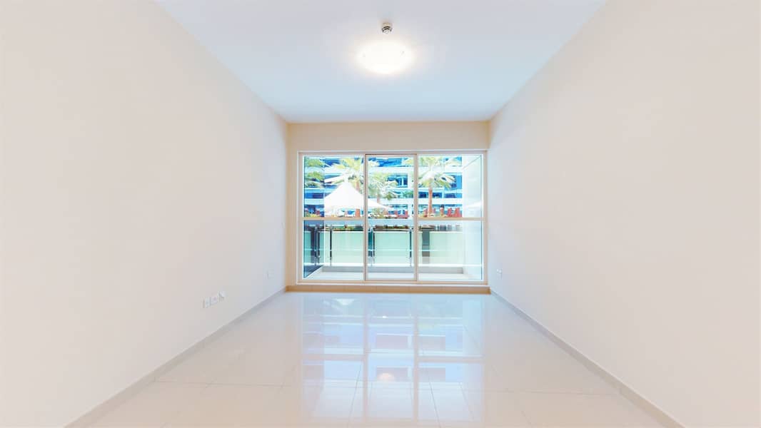 Luxury Apartment With All Amenities Garden View.