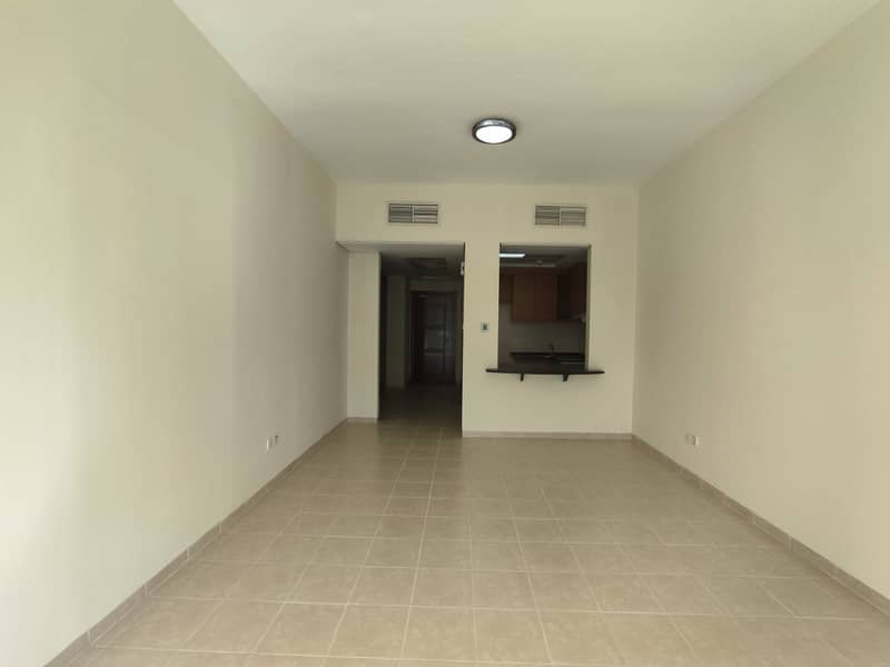 Large Studio| Near to Metro|12 Payments