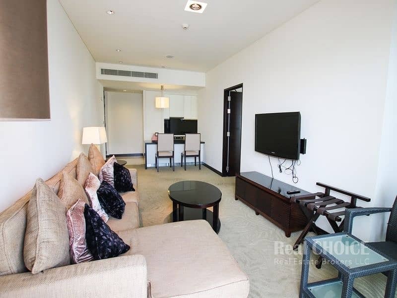 位于迪拜码头，迪拜谦恭海滨酒店（购物中心酒店） 1 卧室的酒店式公寓 170000 AED - 4999384