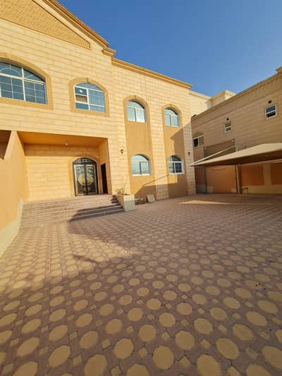 PRIVATE ENTRANCE 5 BEDS VILLA WITH OUTSIDE KITCHEN, DRIVER ROOM WITH FREE WATER ELECTRICITY AT MBZ