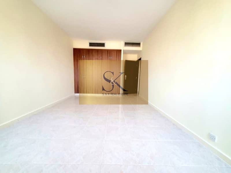 12 CHEQUES PAYMENT 2BHK APARTMENT ONLY FOR FAMILY CLOSE TO SZR
