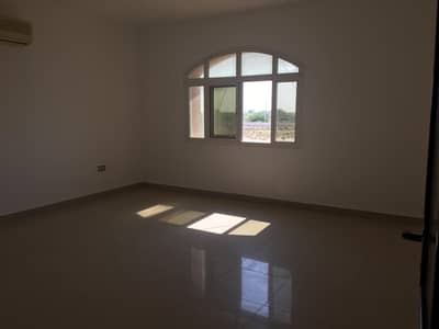 3 Bedroom Flat for Rent in Al Bahia, Abu Dhabi - HOT DEAL. BAHIA ,SPACIOUS 3BED+ MAJLIS + HALL ON FIRST FLOOR.
