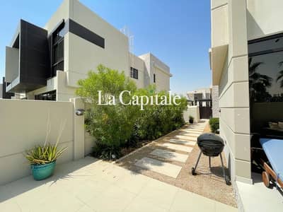 3 Bedroom Villa for Sale in DAMAC Hills, Dubai - Stunning |Single Row | Must See Property