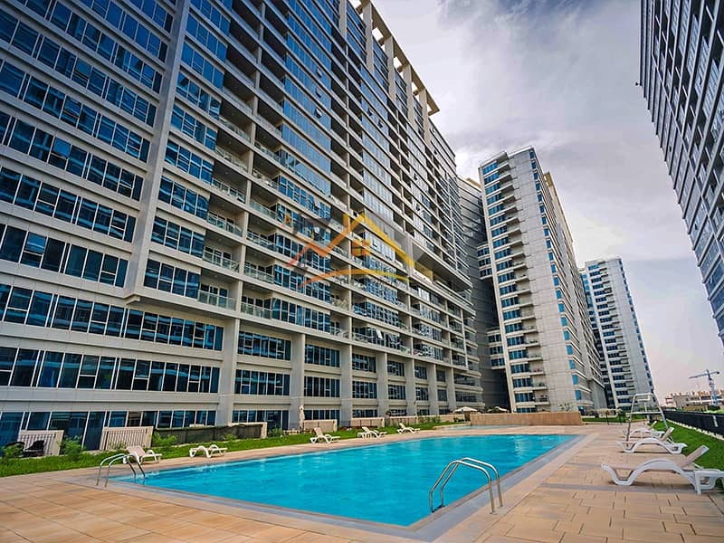 Urgent Sale| Vacant and Road View 2 BHK for Sale in Tower D