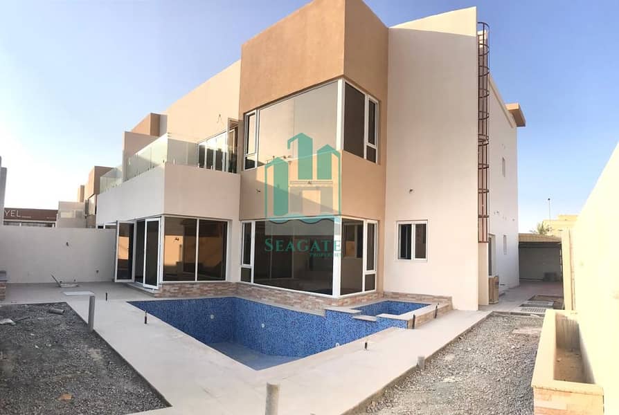 Brand new 4 bedroom Commercial  villa with private pool Al Barsha