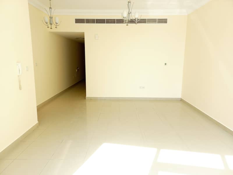 Spacious 2bhk Apartment with one month free 4 washroom with maidroom near to cornish in al Taawun