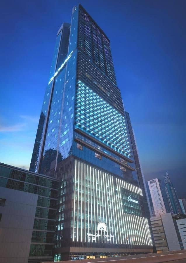 Paramount Tower Hotel & Residences Apartment
