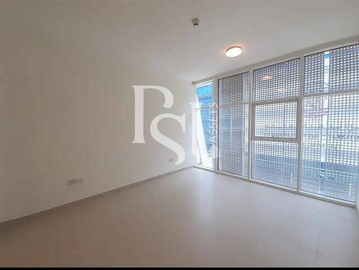 Spacious Studio | Great Location | Flexible Payments