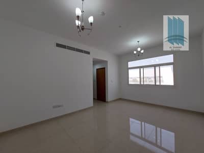 فلیٹ 2 غرفة نوم للايجار في ديرة، دبي - شقة جديدة من غرفتي نوم بمساحة جيدة في موقع مميز