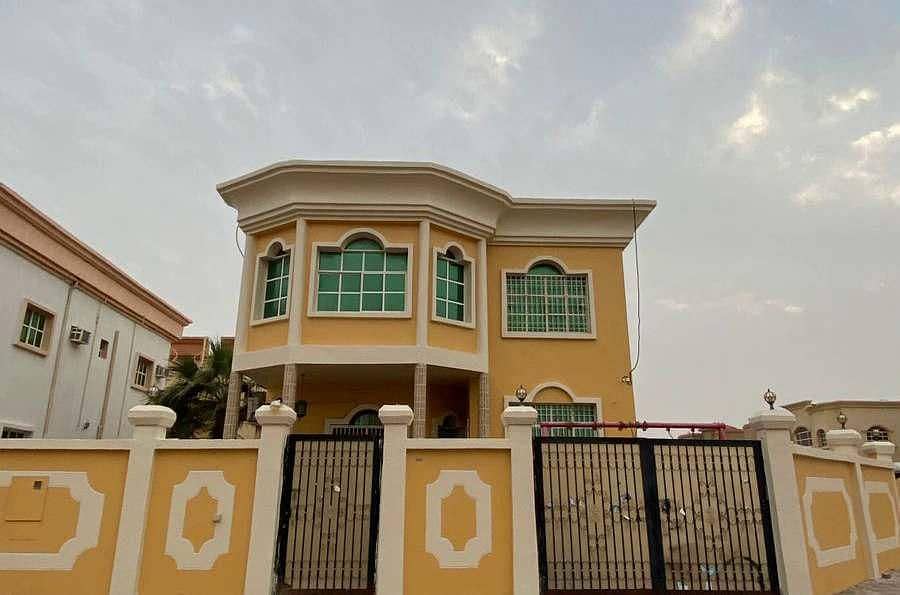 Villa for sale with electricity and water in Ajman, Al Rawda 3  Corner of two streets