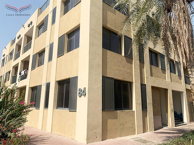 Well Maintained | Best Price | With Balcony Well Maintained | Best Price | With Balcony
