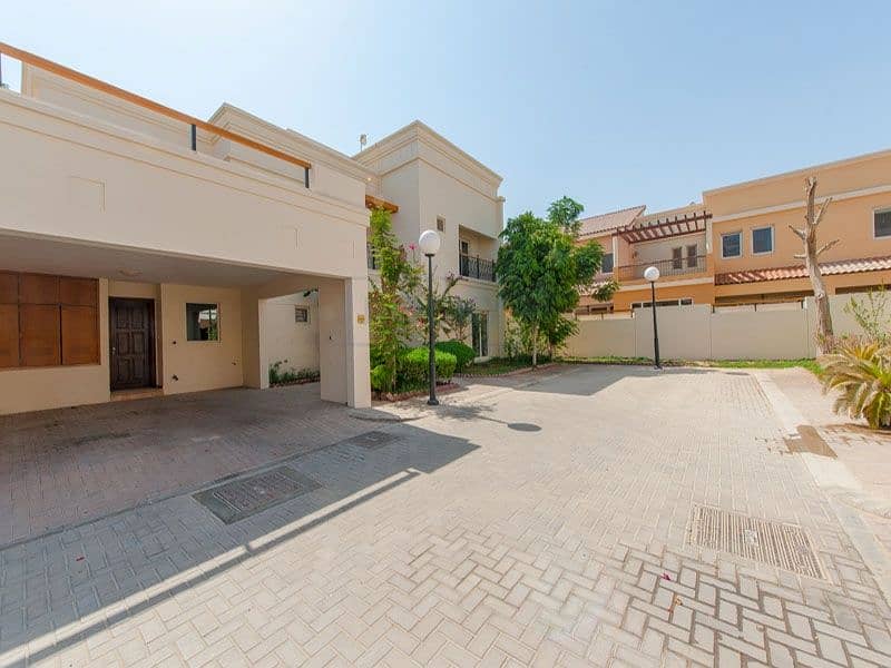 Adorable 4 B/R Villa with Sharing Facilities | Barsha First