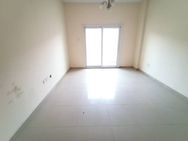 1bhk Available with Balcony One Month Free Rent 17k